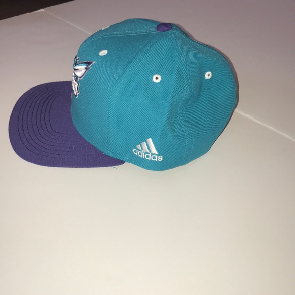 NBA Charlotte Hornets SnapBack Hat - Picture 4 of 6
